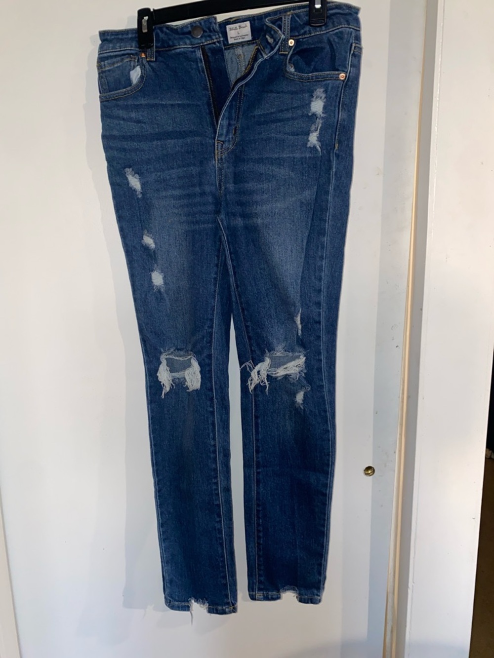 white birch Distressed Dark Blue Skinny Jeans